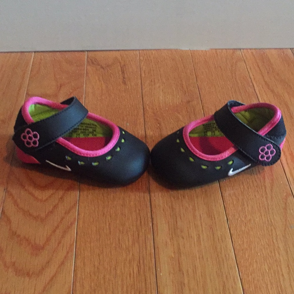 Baby Nike's